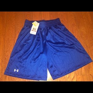 NWT under Armour basketball shorts. Size XS